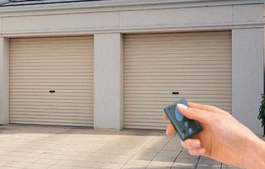 Cửa cuốn không điều khiển được phải làm sao