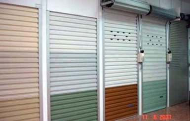 Chọn màu cho cửa cuốn phù hợp