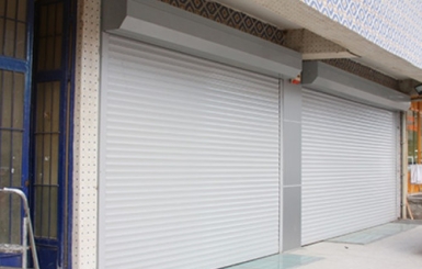 Hướng dẫn cách vệ sinh cửa cuốn