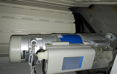 Công ty TNHH TM Cửa Hùng Phát - Chuyên sửa mô tơ cửa cuốn Bình Dương tại nhà giá rẻ