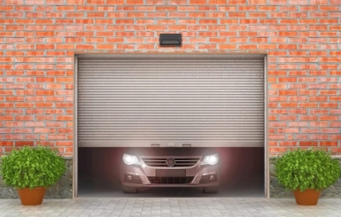 Lựa chọn cửa cuốn phù hợp với phong thủy để hút tài lộc