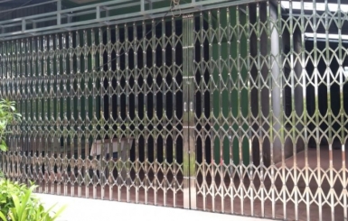 Cửa xếp inox nhập khẩu chất lượng cao hiện nay