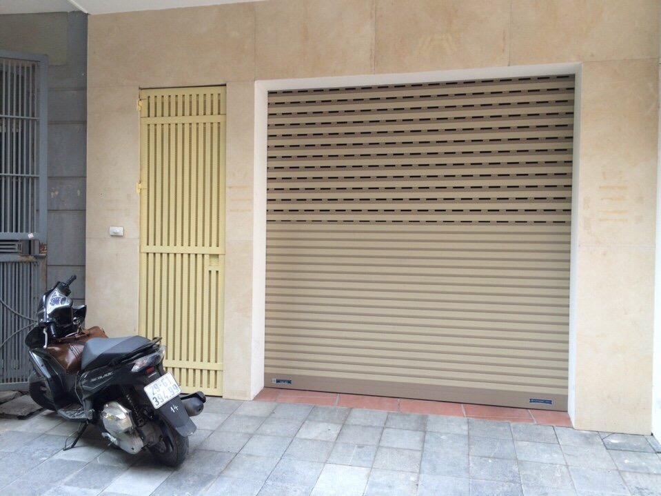 Cách mở cửa cuốn khi mất điện