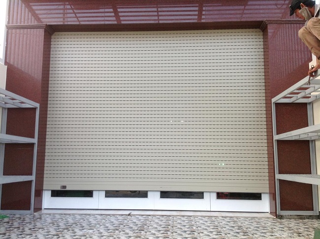 Giá thi công cửa cuốn trọn bộ