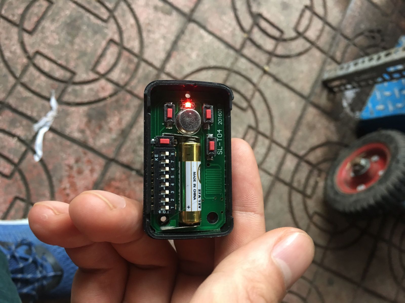 Sửa remote cửa cuốn